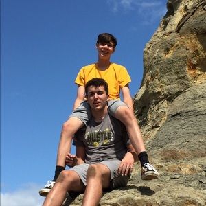 Meet your Posher, Logan